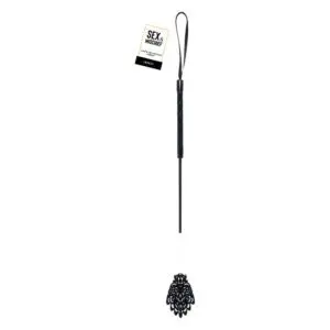 Elegant whip with handle and tag